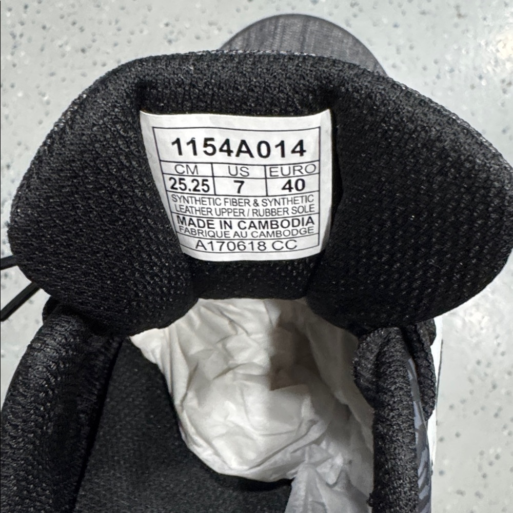 ASICS NWT - Picture 5 of 7